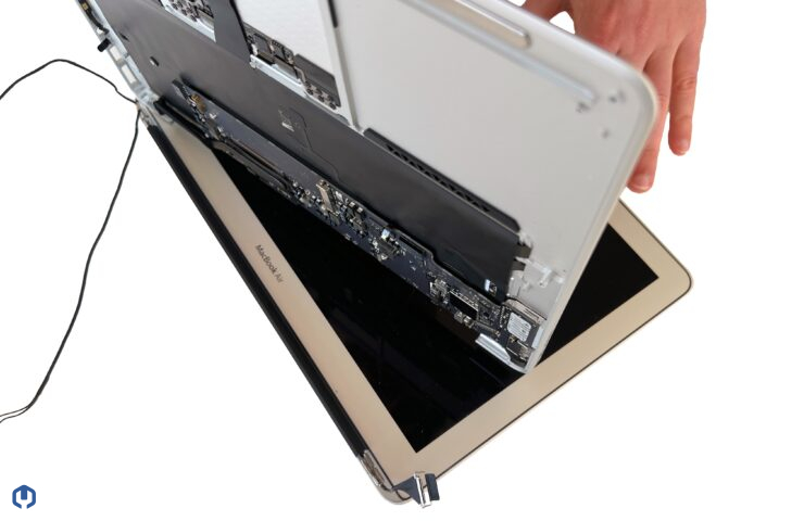 remplacement-ecran-macbook-air-A1466